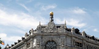 El director de la economía del banco español retrocede | Negocio