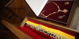 Esta fue la decoración que recibió Daniel NOVOA en su propiedad presidencial | Noticias