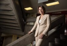 Isabel Araque: «Tenemos que superar el valor de la memoria en las oposiciones contra un funcionario» | Negocio