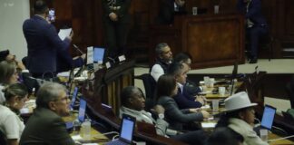 Mauricio Ordonez toma tras su cabeza Carrasco Yépez | Política | Noticias