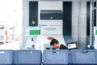 Kardex es una empresa líder internacional en automatización y robotización de almacenes.