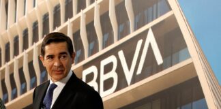 El Gobierno endurecerá las condiciones de la opa del BBVA en oficinas y pymes | Economía