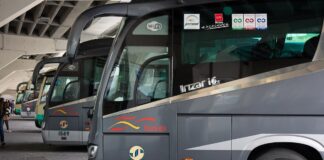 Bruselas presiona a España con posibles sanciones en favor de más competencia en el autobús | Empresas
