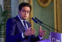 Óscar López abre la puerta a mejoras en el modelo de Muface si las consensúa el Congreso | Economía