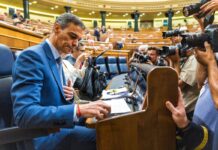 JP Morgan alerta de un aumento de la incertidumbre política en España por la corrupción | Economía