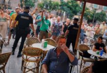 La hostelería en Baleares logra un acuerdo para incrementar un 13,5% el salario de 180.000 trabajadores | Economía