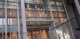 El auge de los bolsos Coach es una llamada de atención para el lujo europeo | Opinión