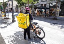 Las promesas por cumplir de Glovo, seis meses después de anunciar que renunciaba a los falsos autónomos | Economía