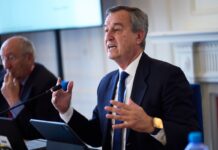 González-Bueno (Sabadell): “Las probabilidades de que salga la opa se han reducido” | Economía