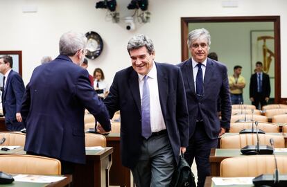 El gobernador del Banco de España, José Luis Escrivá, comparece en la Comisión de Economía, Comercio y Transformación Digital, en el Congreso de los Diputados.