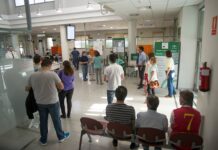 Colapso en el SEPE: la difícil misión de conseguir cita para la prestación por desempleo | Economía