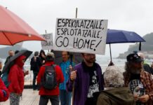 Miles de personas se echan a la calle en varias ciudades de España contra la “turistificación” | Economía