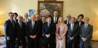 Milei vuelve a reunirse con empresarios españoles en su última visita a Madrid | Economía