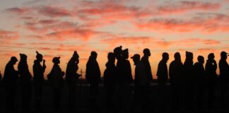 La joyería china cambia el oro por platino y anima las perspectivas inversoras del metal blanco | Mercados Financieros