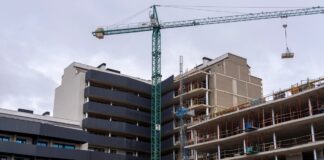 El euríbor se atasca en su intento por romper la barrera del 2%, pero las hipotecas siguen abaratándose | Economía