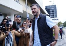 Aquiles Alvarez llegó a audiencia de Triple A: ‘Estoy dando la cara, sin correr, no hemos huido’ | Política | Noticias