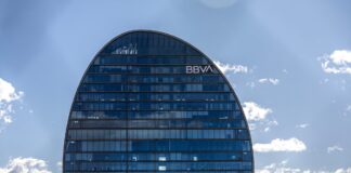 BBVA cumple un año a la espera de conocer si va a juicio por el caso Villarejo | Empresas