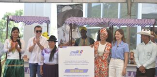 Daniel Noboa entrega $ 800.000 a beneficiarios de proyecto de la Economía Popular y Solidaria | Comunidad | Guayaquil