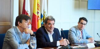 En verano, aulas abiertas: la universidad que no cierra por vacaciones | Formación | Economía