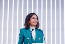 El Sabadell vende su filial británica TSB al Santander por 3.100 millones de euros | Economía