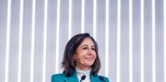 El Sabadell vende su filial británica TSB al Santander por 3.100 millones de euros | Economía