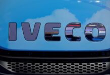 Tata adquiere la división de vehículos industriales de Iveco por 3.800 millones de euros | Empresas