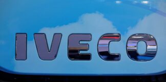 Tata adquiere la división de vehículos industriales de Iveco por 3.800 millones de euros | Empresas