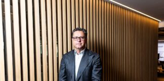 Paul Hudson (Sanofi): “El ritmo al que la Seguridad Social cubre ciertas medicinas en España es un poco lento” | Negocios