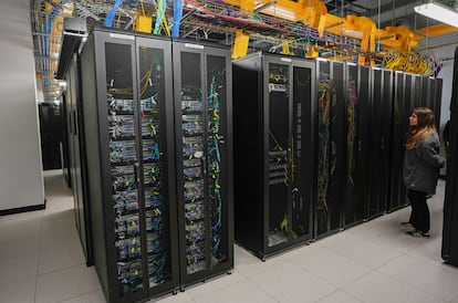 Jornada de puertas abiertas para visitar el data center de Digital Realty en Madrid.