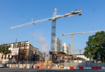 Trump visita las obras de la Reserva Federal en medio de la oleada de críticas a Powell | Economía