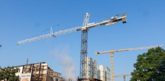 Trump visita las obras de la Reserva Federal en medio de la oleada de críticas a Powell | Economía