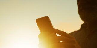 Las tres grandes ‘telecos’ perdieron cuota e ingresos en 2024 frente a la pujanza de Digi | Empresas