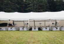 Destaca en eventos con carpas plegables personalizadas