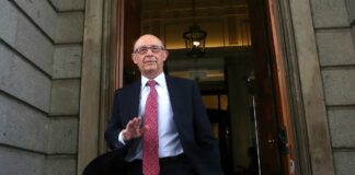 Mossos investiga la compra de una docena de propiedades de los miembros de la oficina fundados por Montoro | Economía