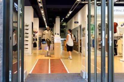 Tienda de ropa deportiva en el centro de Madrid. 
