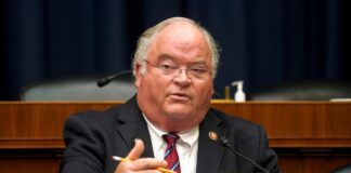 Trump despide al responsable de la agencia tributaria de EE UU dos meses después de ser nombrado | Economía