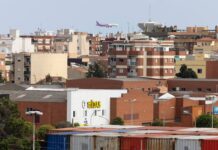 Un julio de récord con 5,5 millones de pasajeros pone presión a la ampliación del aeropuerto de Barcelona | Noticias de Cataluña