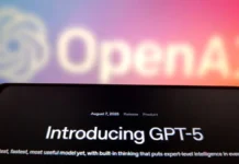 una IA más neutral y crítica