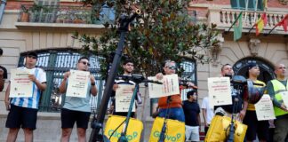 Un laudo arbitral retrasa las primeras elecciones sindicales de Glovo | Economía