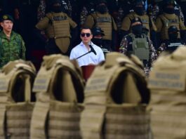 “Alzaremos nuestra voz de protesta”: Daniel Noboa reitera marcha a la CC durante entrega de chalecos y uniformes a la Policía y el SNAI | Seguridad | Noticias