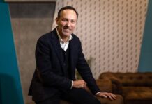 Los analistas insisten en su apuesta por Hotelbeds pero bajan con fuerza su valor en Bolsa | Mercados Financieros