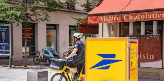 Francia quiere poner coto a la invasión de ropa barata china | Carta del corresponsal