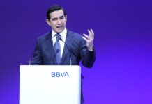 La diferencia entre la oferta del BBVA y la cotización del Sabadell se estrecha más de un 50% en apenas dos semanas | Mercados Financieros