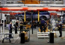 La debilidad de la industria alemana lastra la economía europea, que creció solo un 0,1% en el segundo trimestre del año | Economía