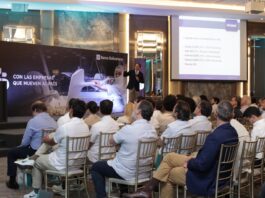 Banco Bolivariano impulsa el desarrollo del sector camaronero con análisis de perspectivas económicas