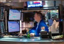 El Ibex abandona su letargo y pone los 15.000 puntos en la diana | Mercados Financieros