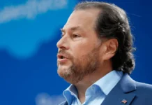 Por qué el CEO de Salesforce no teme ser reemplazado por la IA