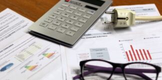 El Gobierno avanza en la prohibición de las llamadas comerciales de las eléctricas | Empresas