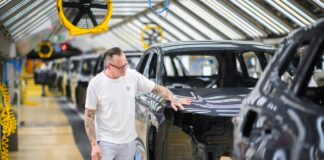 España impulsa el crecimiento de la actividad privada de la eurozona en agosto | Economía nacional e internacional