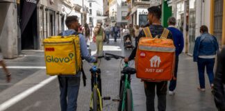 Just Eat recurre la sentencia que negó la competencia desleal de Glovo y que criticó “el eco de la España sindicalizada” | Economía
